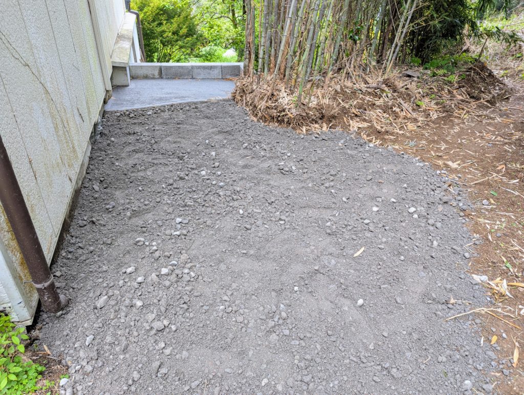 PXL_20250512_085635787-1024x771 昨日の草刈りの続き