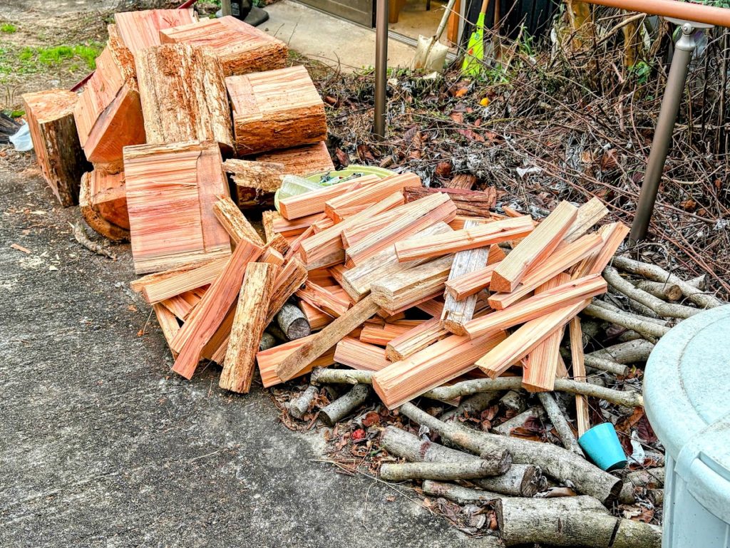 IMG_5742-EDIT-EDIT-1024x769 毎日、薪作り
